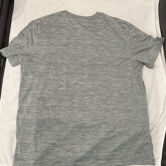 Never worn with tags Mens size large gray Athletic short sleeved shirt. - Picture 6 of 6